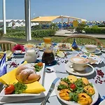 Marina Hotel