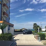 Marina Hotel