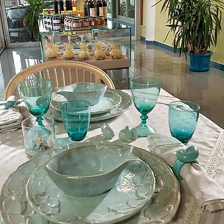 Marina Hotel 3*