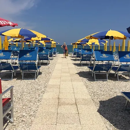 Marina Hotell 3*
