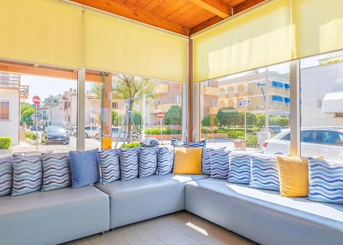 Marina Otel 3*