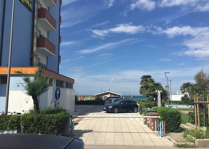Marina Otel